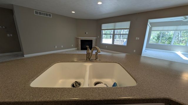 1539 W Addison Way 22, Muskegon, MI 49445