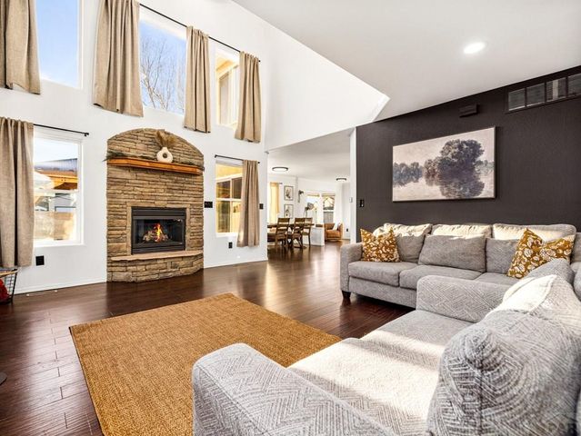 3 Thames Ct, Pueblo, CO 81005