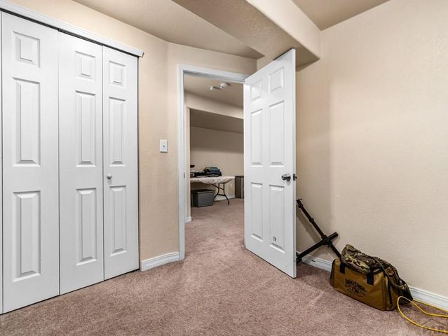 3 Thames Ct, Pueblo, CO 81005