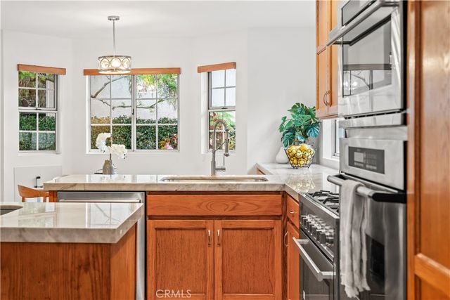 2002 Marshallfield, Redondo Beach, CA 90278