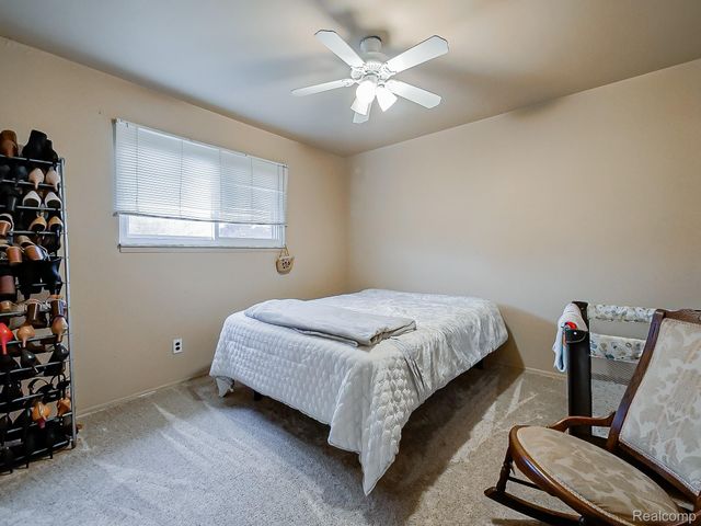 38131 Chatham Court, Sterling Heights, MI 48310