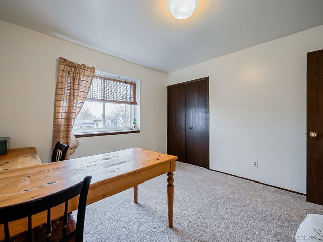 38131 Chatham Court, Sterling Heights, MI 48310