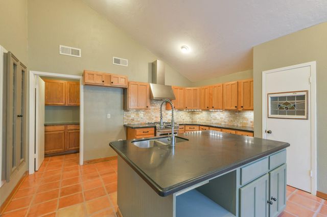 6103 Gallant Forest Drive, Houston, TX 77088