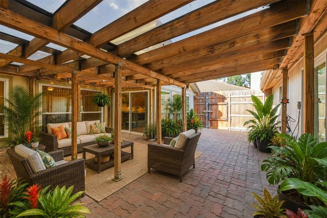 6103 Gallant Forest Drive, Houston, TX 77088