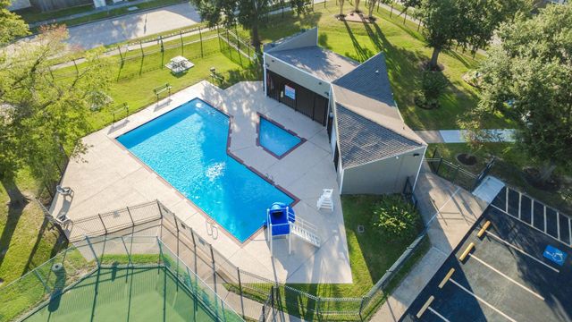 6103 Gallant Forest Drive, Houston, TX 77088