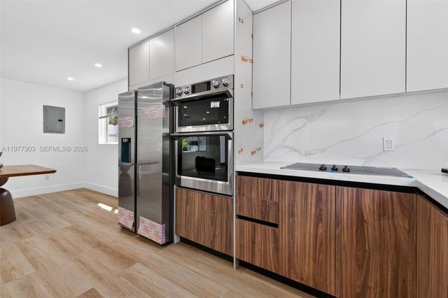 6621 Ficus Dr, Miramar, FL 33023