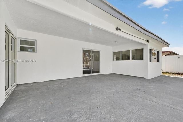 6621 Ficus Dr, Miramar, FL 33023