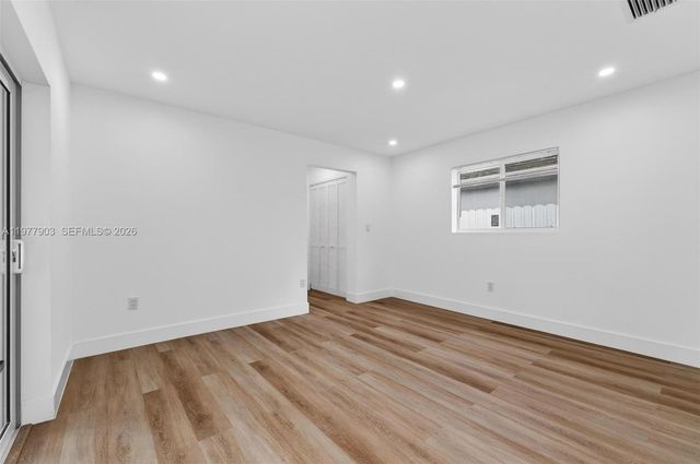 6621 Ficus Dr, Miramar, FL 33023