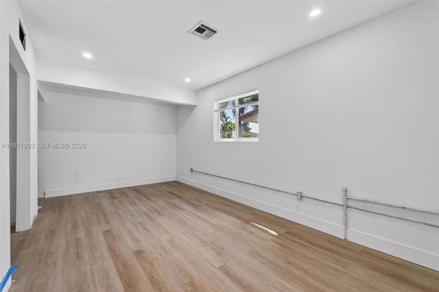 6621 Ficus Dr, Miramar, FL 33023