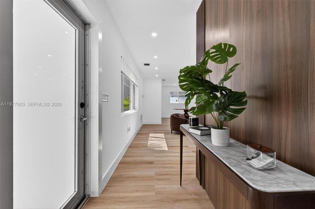 6621 Ficus Dr, Miramar, FL 33023