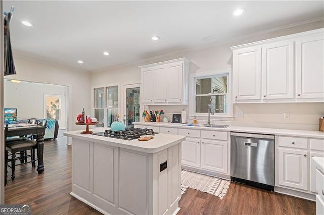 314 Savannah Place, Loganville, GA 30052