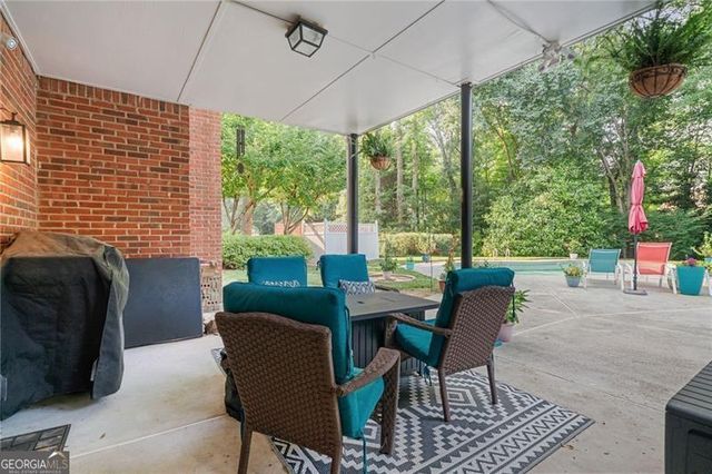 314 Savannah Place, Loganville, GA 30052