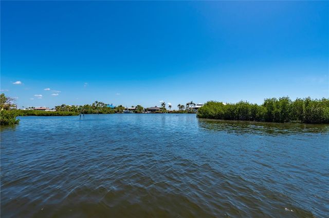 24139 JOLLY ROGER BOULEVARD, Punta Gorda, FL 33955