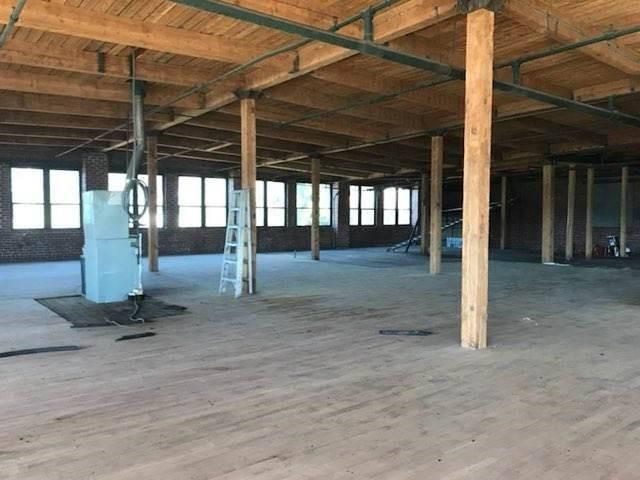 6100 Wilson Avenue, Kansas City, MO 64123