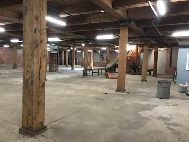 6100 Wilson Avenue, Kansas City, MO 64123