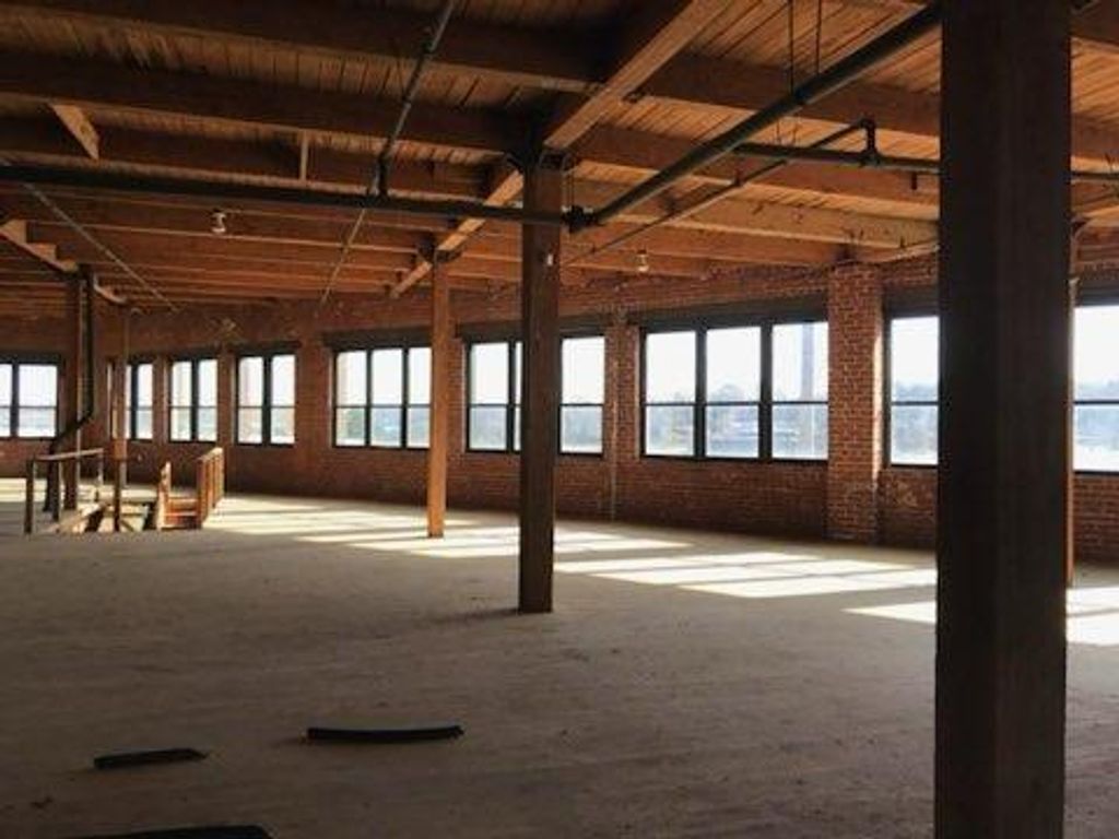 6100 Wilson Avenue, Kansas City, MO 64123