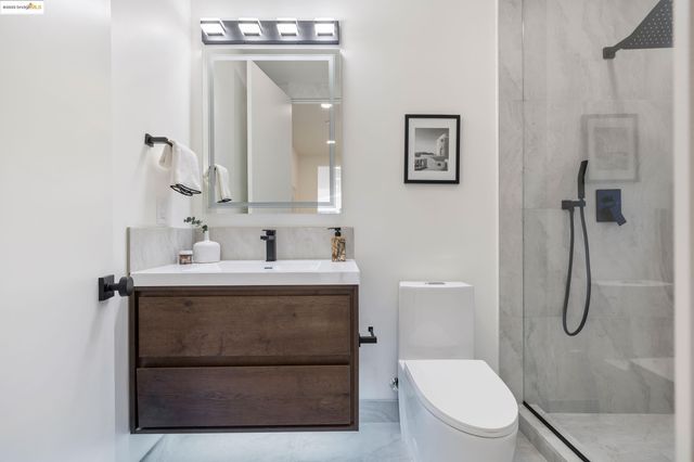 7260 Woodrow Drive, Oakland, CA 94611