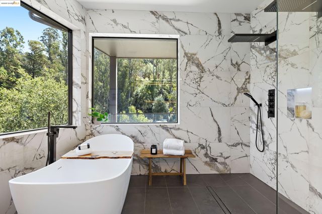 7260 Woodrow Drive, Oakland, CA 94611