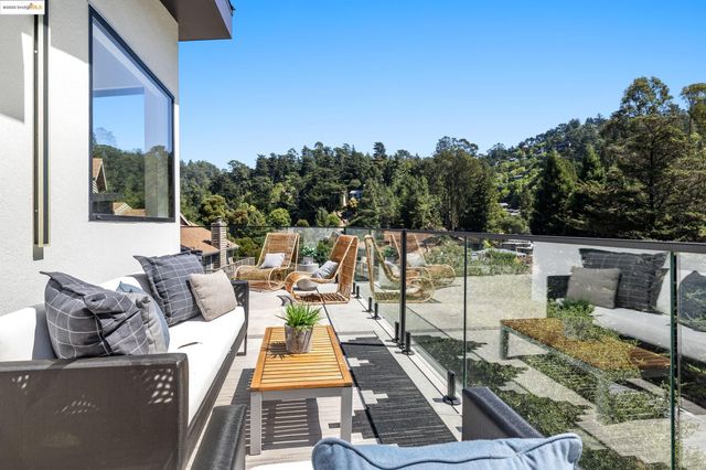 7260 Woodrow Drive, Oakland, CA 94611