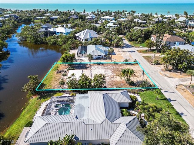 1016 Fish Crow RD, Sanibel, FL 33957