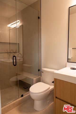 5064 Encino Avenue, Encino (los Angeles), CA 91316