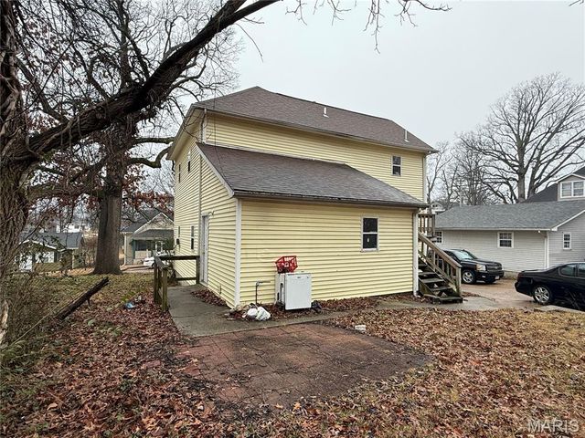 839 Poplar Street, Poplar Bluff, MO 63901