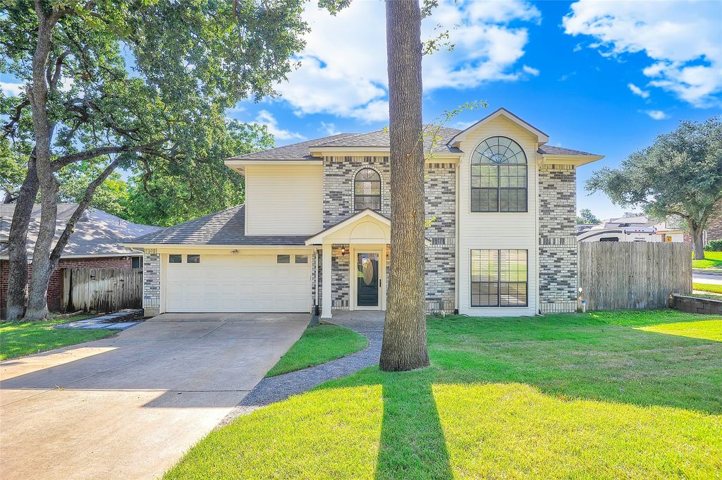 4507 Amesbury Circle, Grapevine, TX 76051