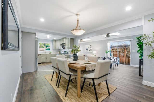 7728 Hazelnut Dr, Newark, CA 94560