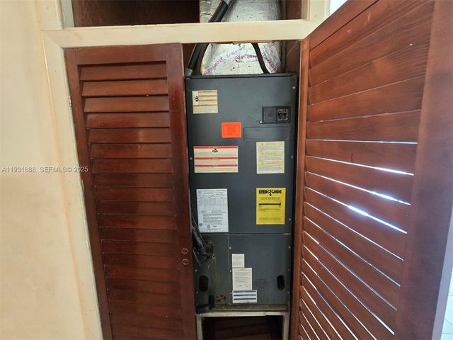 571 E 54th St, Hialeah, FL 33013