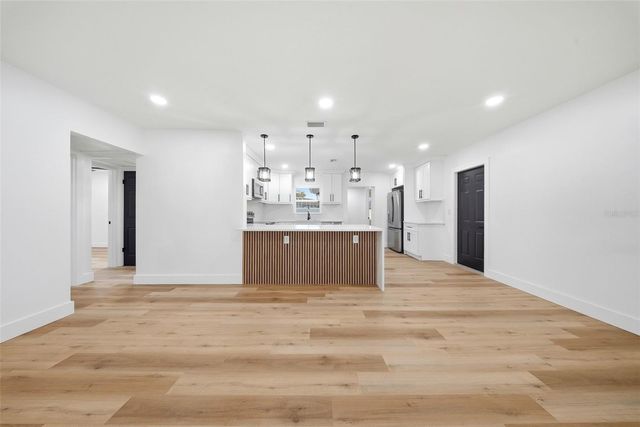 4327 59 STREET N, St Petersburg, FL 33709