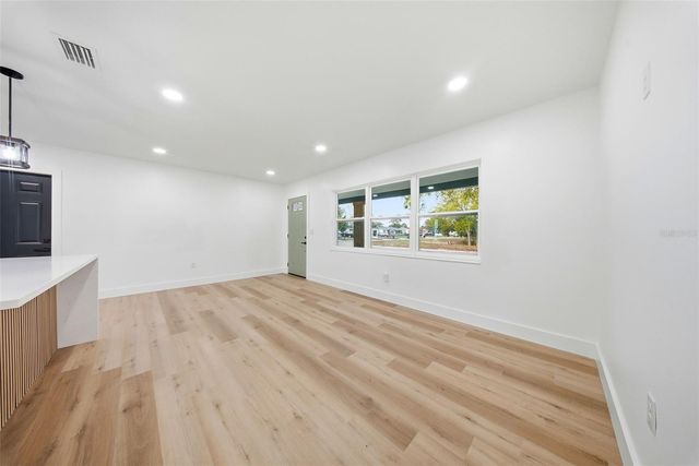 4327 59 STREET N, St Petersburg, FL 33709