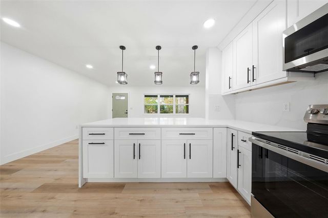 4327 59 STREET N, St Petersburg, FL 33709