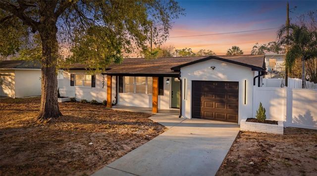 4327 59 STREET N, St Petersburg, FL 33709