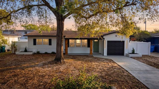 4327 59 STREET N, St Petersburg, FL 33709