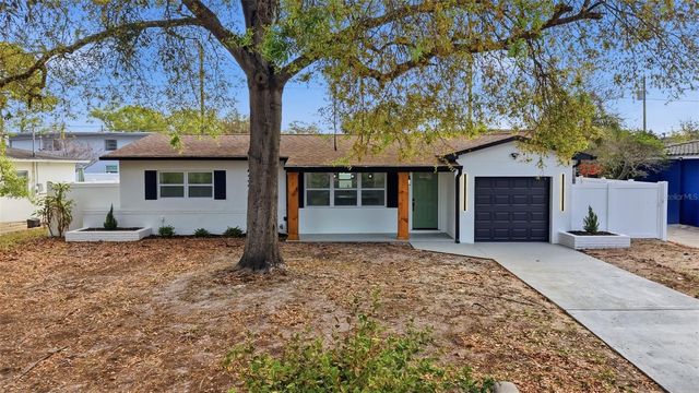 4327 59 STREET N, St Petersburg, FL 33709