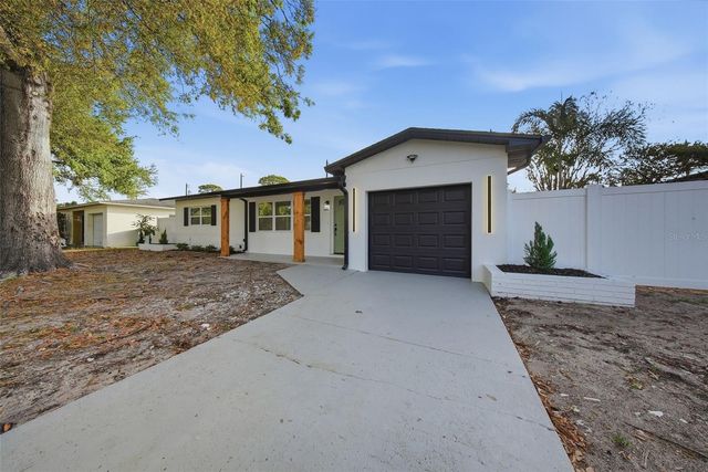 4327 59 STREET N, St Petersburg, FL 33709