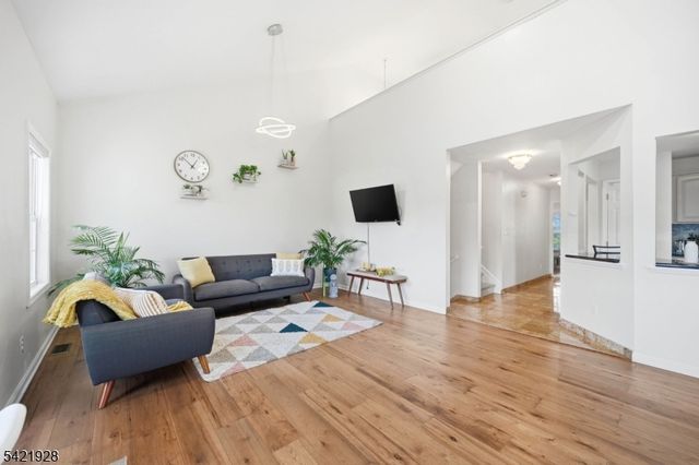 123 Barclay Drive, Nutley Twp., NJ 07110