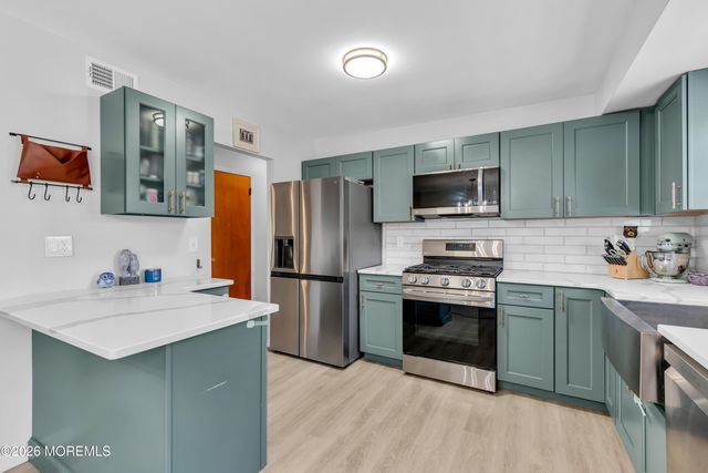 250 Point Pleasant Avenue, Bayville, NJ 08721