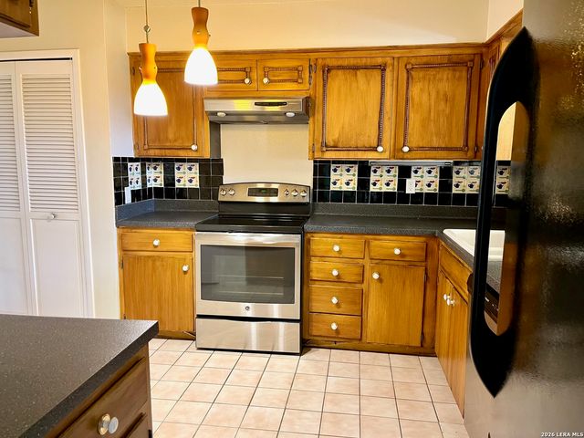 11119 Whisper Valley St, San Antonio, TX 78230