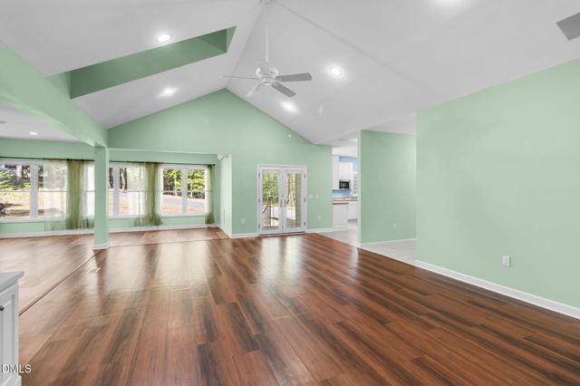 104 Greenside Lane, Sanford, NC 27332