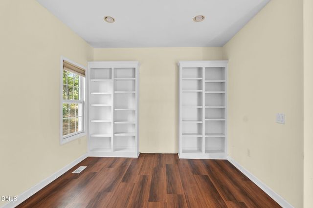 104 Greenside Lane, Sanford, NC 27332