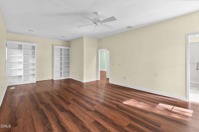 104 Greenside Lane, Sanford, NC 27332