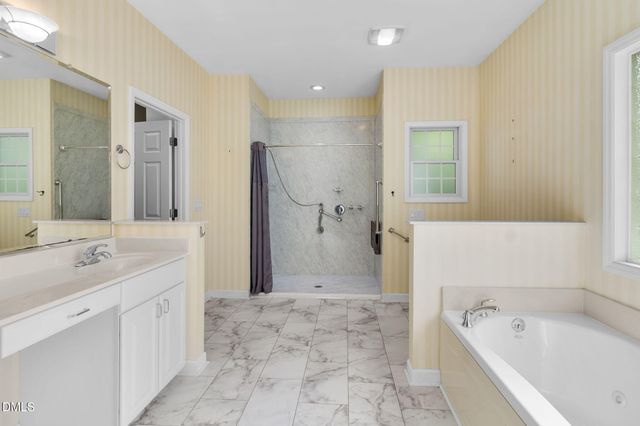 104 Greenside Lane, Sanford, NC 27332