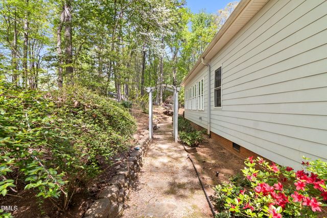 104 Greenside Lane, Sanford, NC 27332