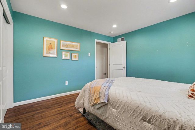 303 S MARKET ST, Mount Joy, PA 17552