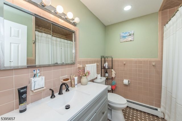 109 Mount Arlington Blvd, Roxbury Twp., NJ 07850