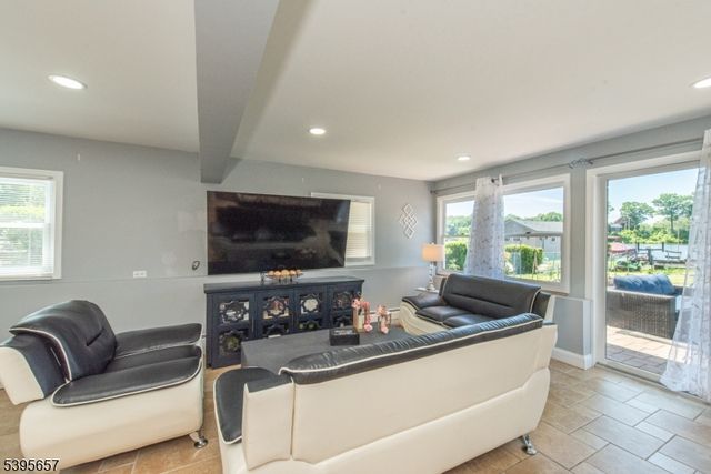109 Mount Arlington Blvd, Roxbury Twp., NJ 07850