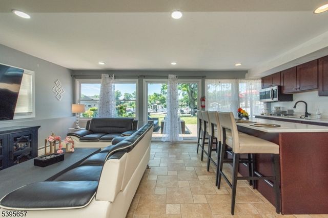 109 Mount Arlington Blvd, Roxbury Twp., NJ 07850