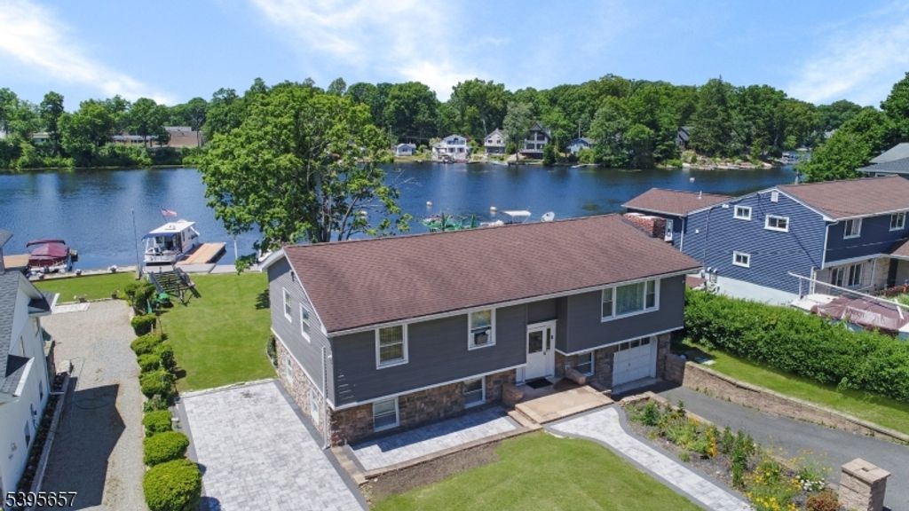 109 Mount Arlington Blvd, Roxbury Twp., NJ 07850
