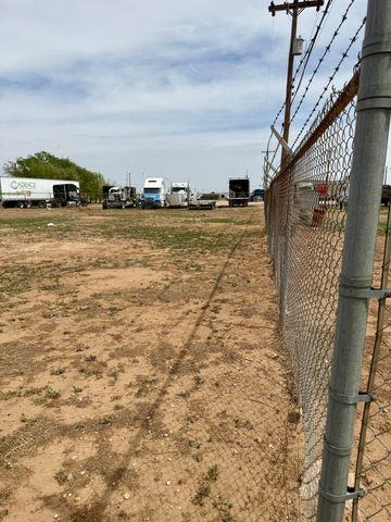 2833 E 53rd Street, Lubbock, TX 79404